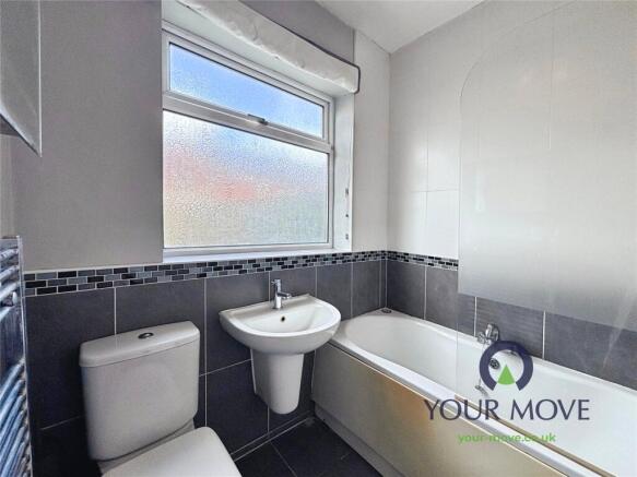 3 bed Terraced for sale Image 8