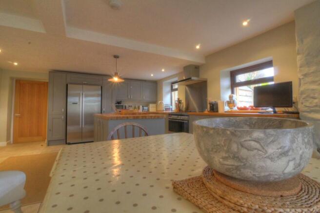 6a - Kitchen 5
