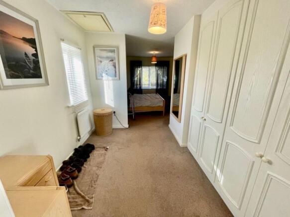 DRESSING ROOM