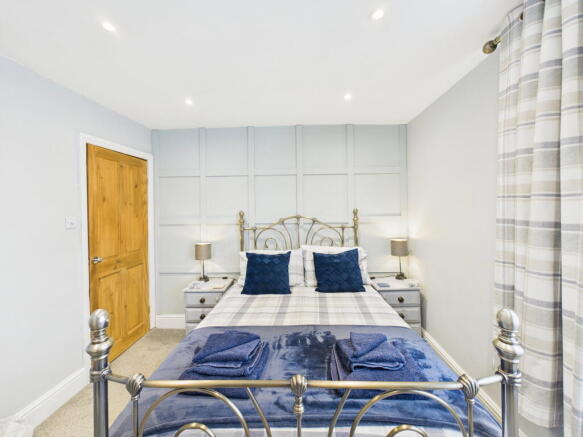 2 bed Cottage for sale Image 12
