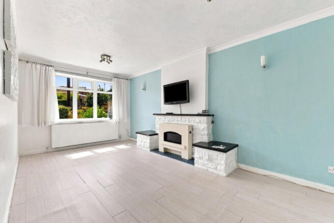 2 bed Semi-Detached Bungalow for sale Image 5