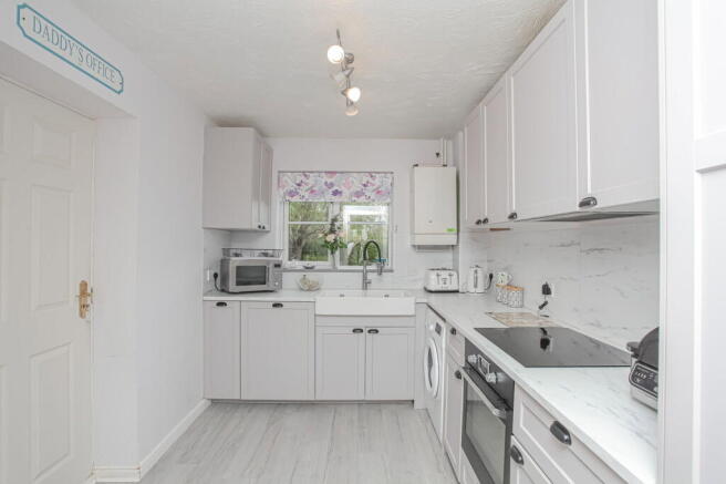Yew Tree Close, Middleton Cheney photo 4