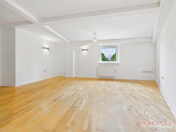 St. Giles Court, Wrexham, LL13 photo 4
