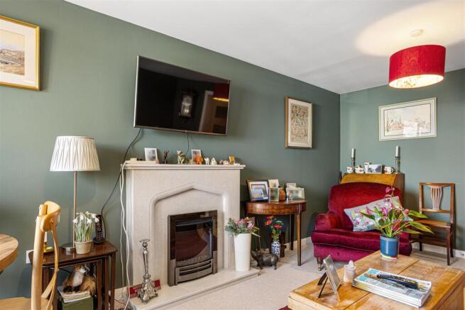 2 bed Apartment for sale Image 10
