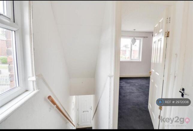 2 bed Semi-Detached to rent Image 11