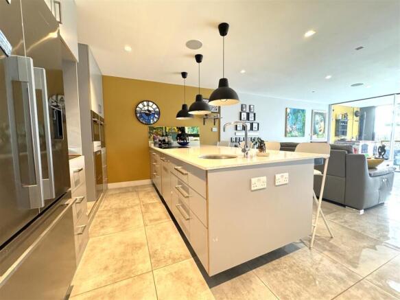 Open Plan Kitchen/Reception Area