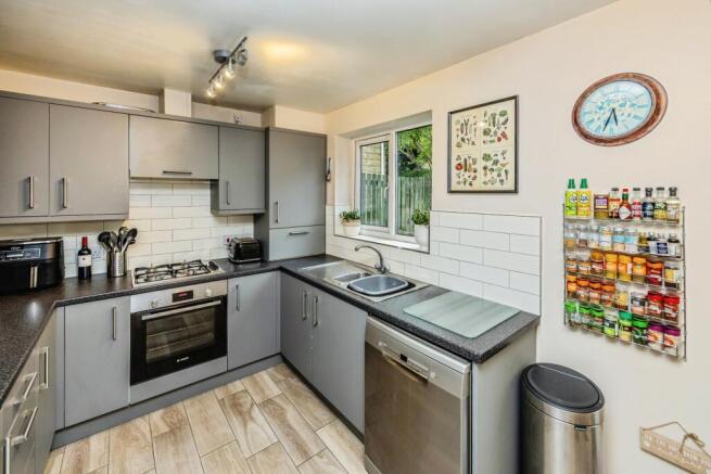 3 bed Mews for sale Image 8