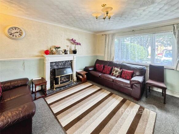 Brookhouse Road, Farnborough, Hampshire photo 4