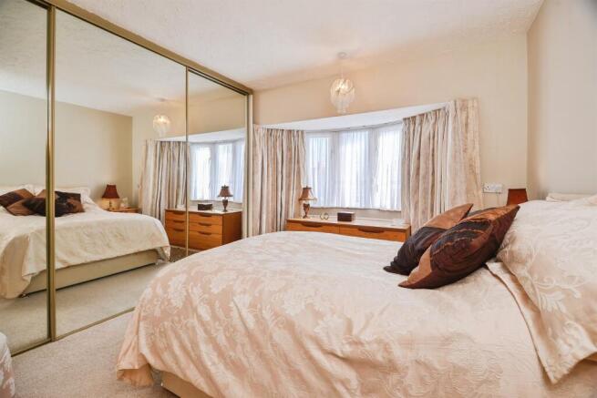 3 bed Semi-Detached for sale Image 11