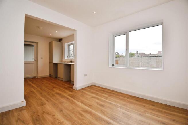 Open plan kitchen / dining room