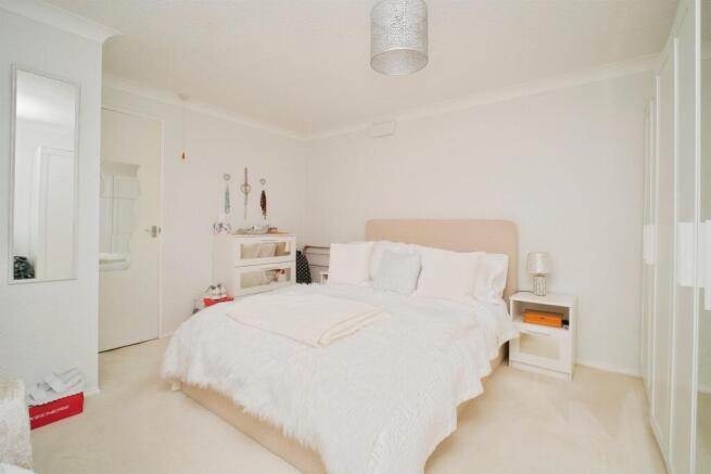 23, Lea Park Home Estate photo 4