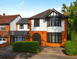6, Carisbrooke Avenue, Leicester LE2 3PA