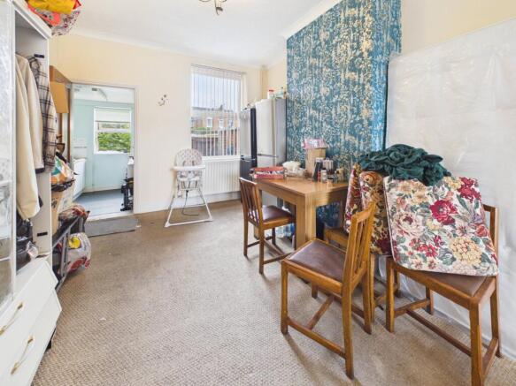 Lounge/Dining Room