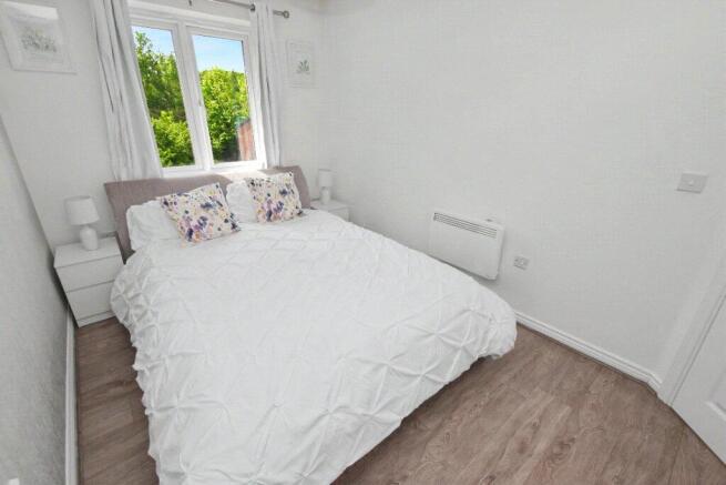 2 bed Apartment for sale Image 4