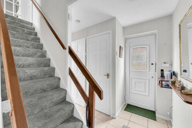 39 NARROW LANE-32