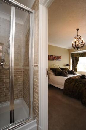 bedroom 3.jpg