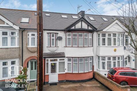 Fairlop Road, Barkingside, IG6