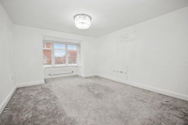 4 bed Detached for sale Image 5