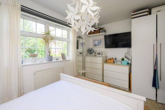 2 bed Terraced for sale Image 8