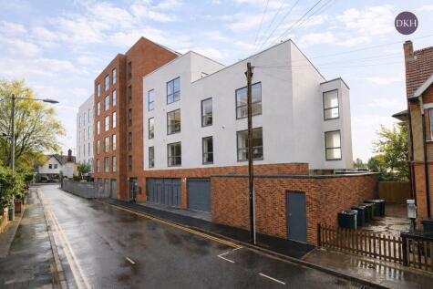 Station Road, Watford
