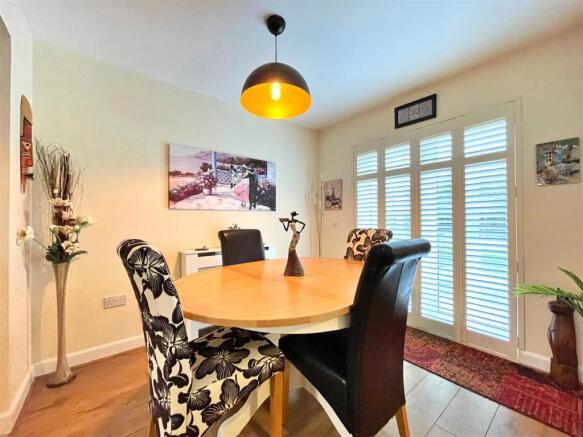 Dining/ Kitchen