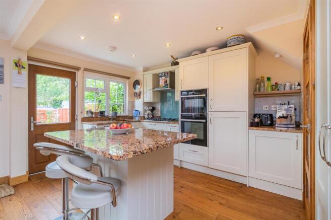 16 The Oval-The-Oval-Guildford-semi-detached-house