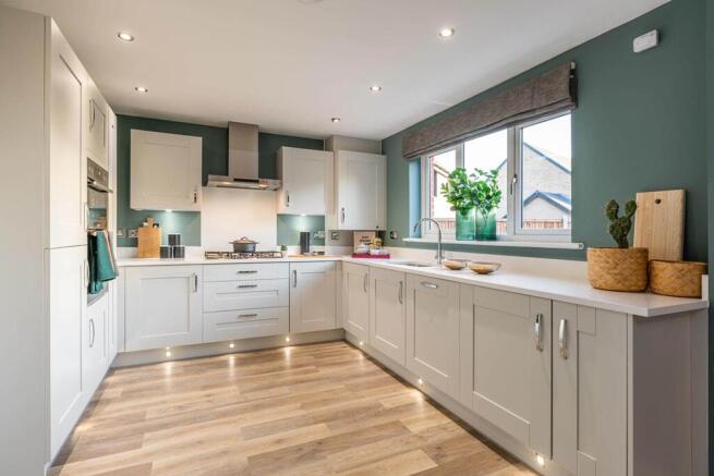 4 bed Detached for sale Image 5