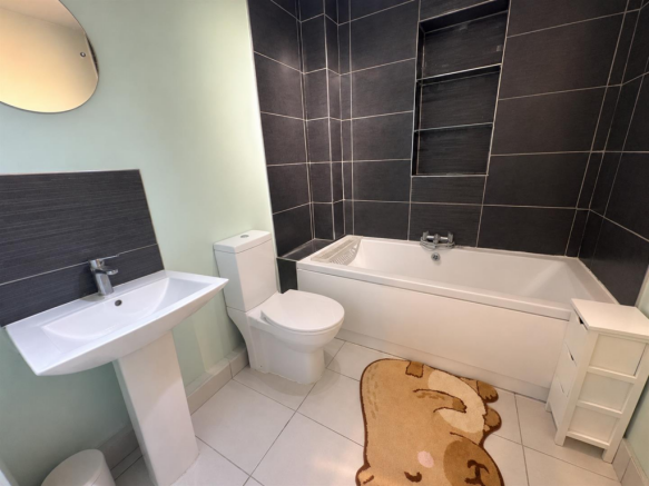 3 bed Semi-Detached for sale Image 12