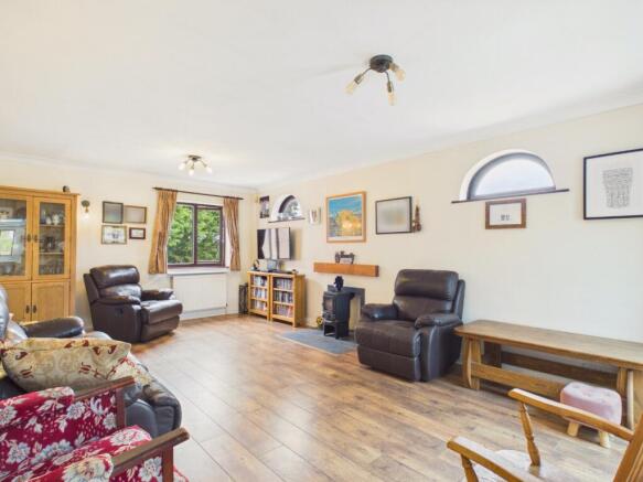 2 bed Detached Bungalow for sale Image 5