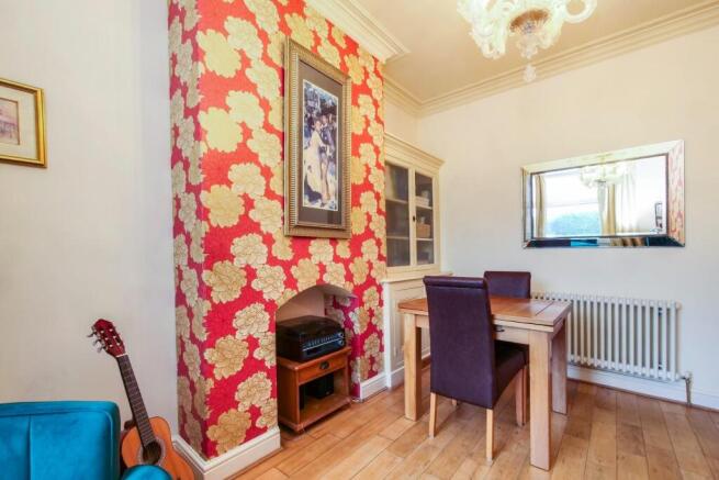3 bed Terraced for sale Image 9