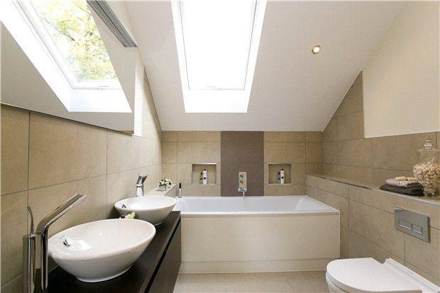En Suite Bathroom