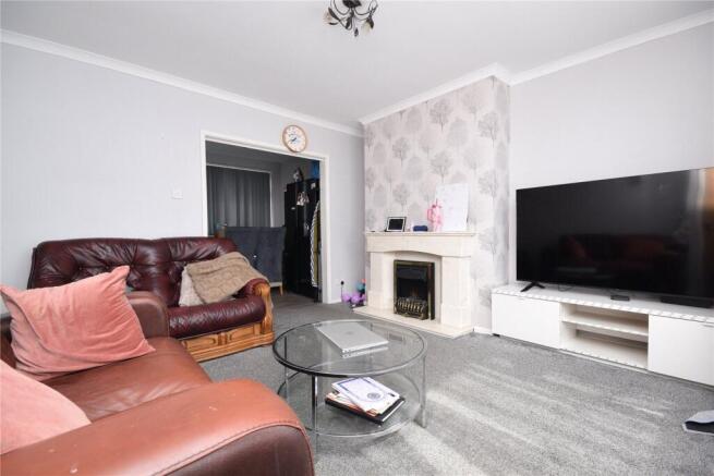 3 bed Terraced to rent Image 4