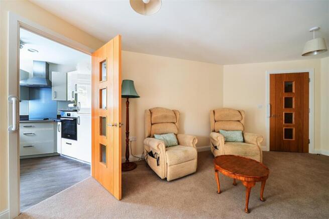 Shackleton Place, Devizes, SN10 photo 4
