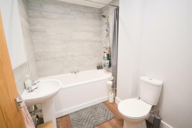 Bathroom.jpg