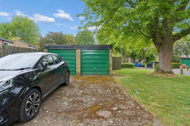 Garage/Drive