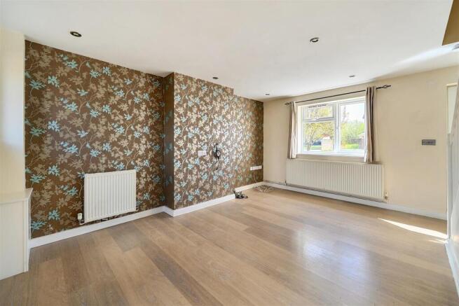 52 Hesketh Road, Yardley Gobion (22).jpg