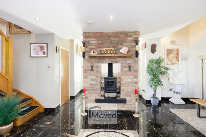 4 bed Detached for sale Image 9