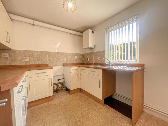 38 Marcle Walk - Kitchen