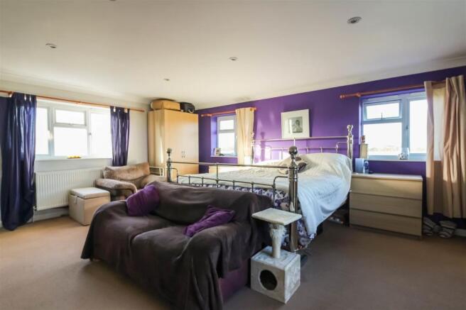 Master Bedroom 2.JPG