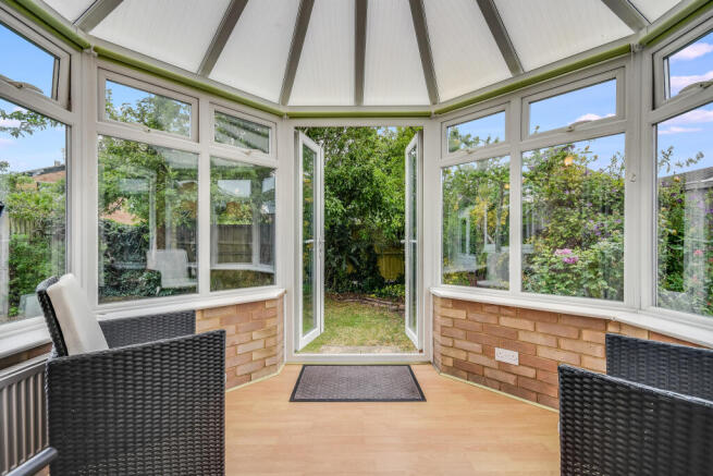 New England Close, Bicknacre, Chelmsford photo 4