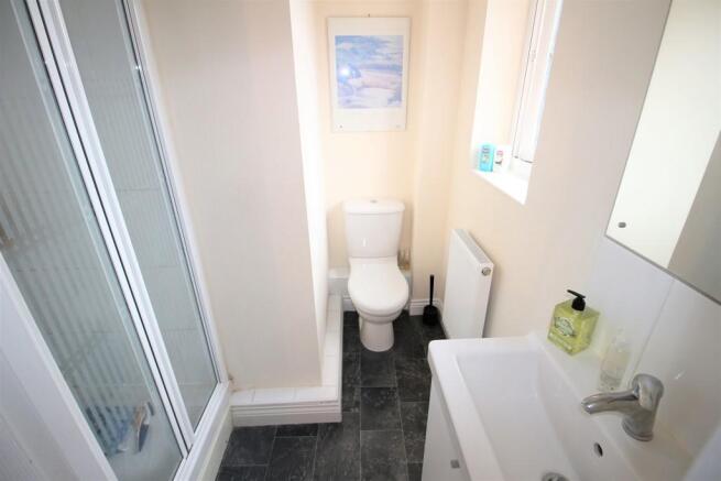 En-suite For Mast...