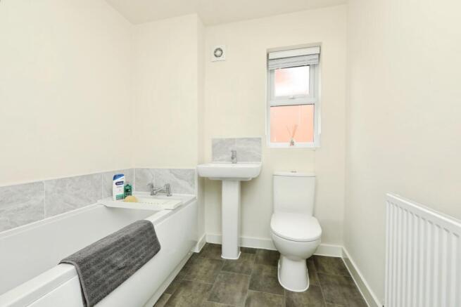 3 bed Semi-Detached for sale Image 12
