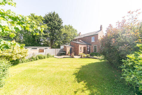 No. 1, Castle Lane, Staining, Lancs FY3 0BN