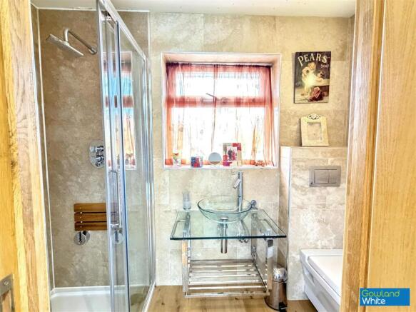 2 bed Detached Bungalow for sale Image 12
