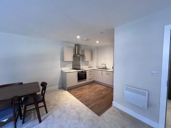 Studio to rent Image 4