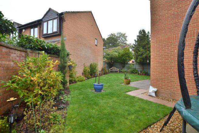 Garden 1.JPG