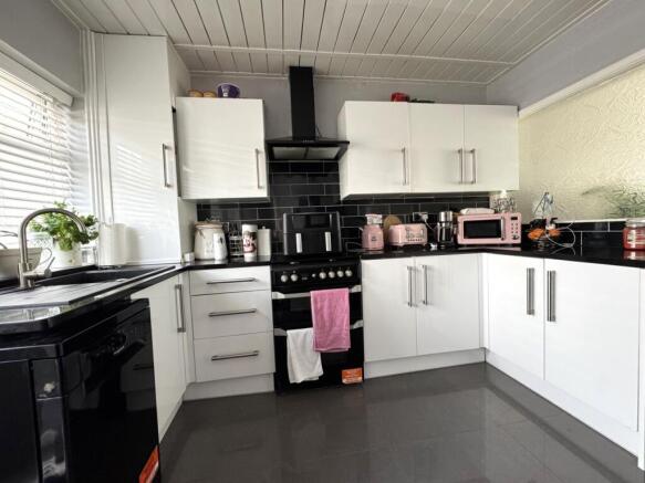 Fitted Kitchen