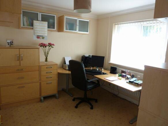 Photo 9