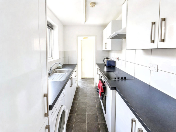 2 bed Terraced for sale Image 4