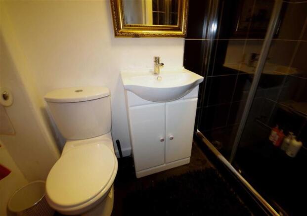 EN SUITE